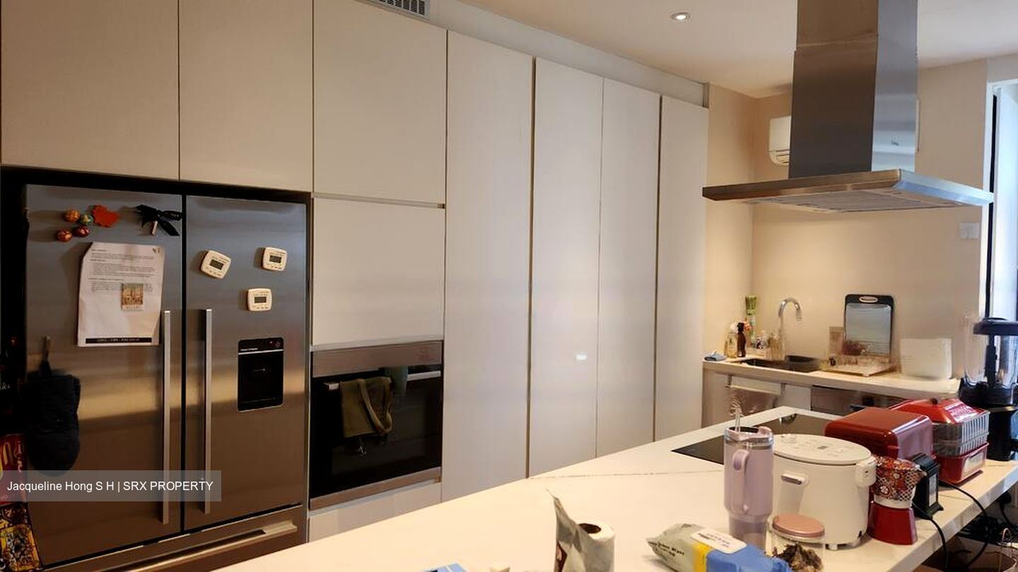 Astrid Meadows (D10), Condominium #460915031